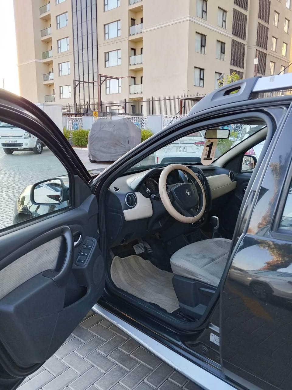 رينو داستر 2018 اسود رقم بغداد الجديد مكينه كير تبريد كله كفاله صدر نضيف تخم تاير سياره بيها جاملغ امامي صبغ بدون حادث بدون دواخل مكينه المرغوب 2000 السعر 100 وبيها مجال *********** مكان السياره بغداد العامريه Colombo, Sri Lanka

