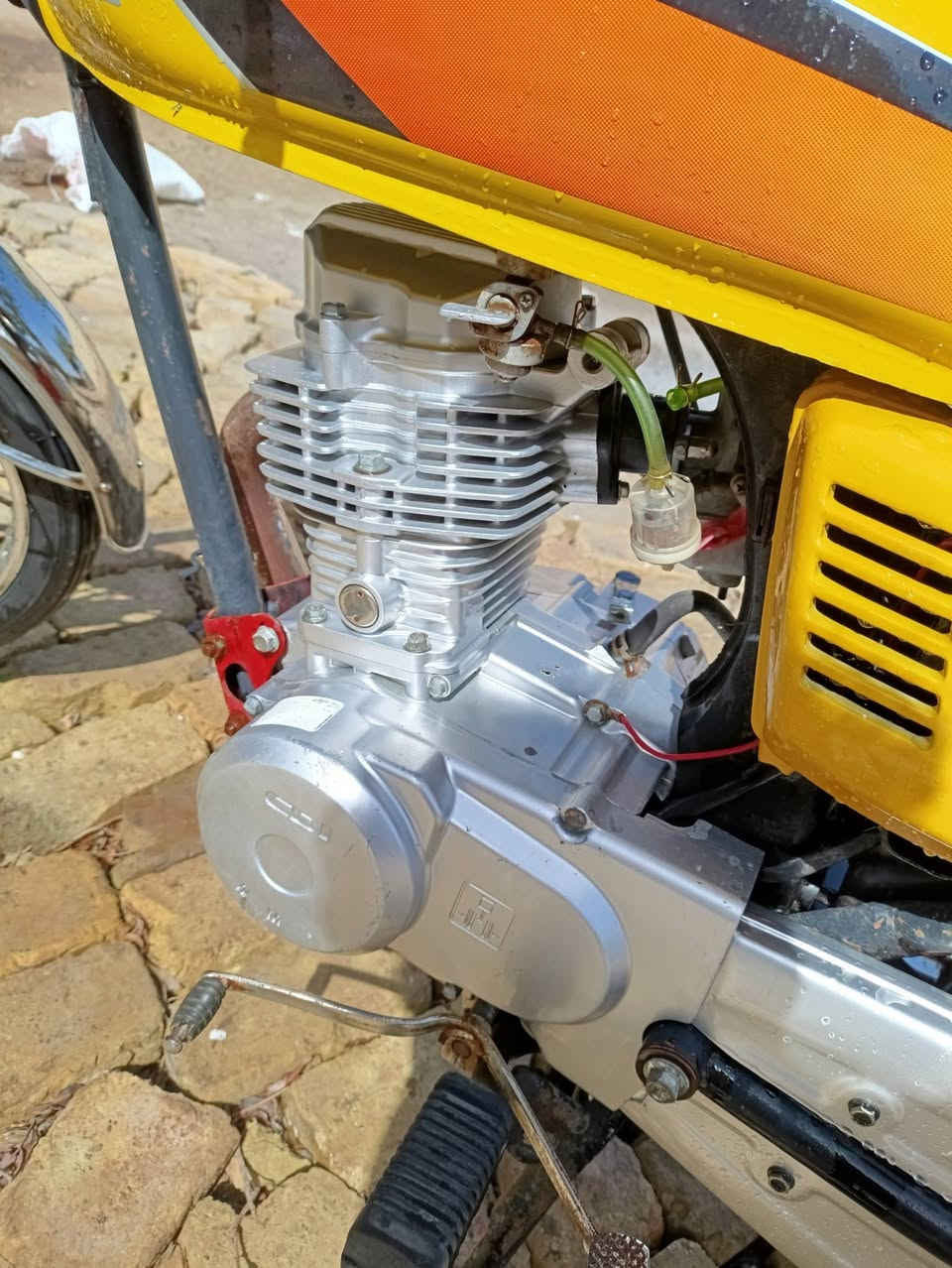 سلام عليكم دراجه لبيع بدون وراق  بدل بس ولفات سعر 750 وبيها مجال مكاني ميمونه ميمونه ***********
