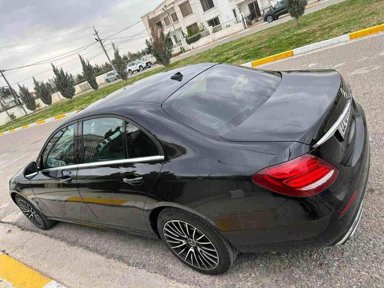 ‏‎السلام عليكم 

‏‎مارسدس E class 2020 

‏‎‏ 🇩🇪🇩🇪🇩🇪

‏‎محرك گاز 4 سلندر ديزل

‏‎السياره فول مواصفات فصين عده الفتحه 

‏‎وارد الماني ضمان دولي  بصمتين 

السياره فقط أربع قطعات كلير الماني بشرط لا دواخل و لااريباك ولا اي شي فقط رش 

‏‎🛑 كشنات جلد وشاموا
‏‎🛑حساسات وكاميرا محيطيه ٤ كاميرات 
‏‎🛑 شاشه  وسطيه كبيره 
‏‎🛑 كت و ويل amg بلادي
‏‎🛑 لايت لد
‏‎🛑 اناره داخليه ٦٤ لون 
‏‎🛑 كشنات هيتر 
‏‎🛑 رادار امامي 
‏‎🛑 رادار قراءه خطوط طريق
🛑 بصمه ابواب مع بصمه تشغيل
‏‎🛑 سترين amg
🛑 سستم صوت برايمستر 

العداد ٩٥ الف 

‏‎السياره رقم اربيل غرام مروري 23$ ورقه ينزل من سعر 

‏‎مكان السياه اربيل
‏‎سعر السياره  188ورقه  💵💵 وجداا مناسب بل نسبه لهيج سياره 
***********
☎️☎️ [hidden information] أربيل, العراق
