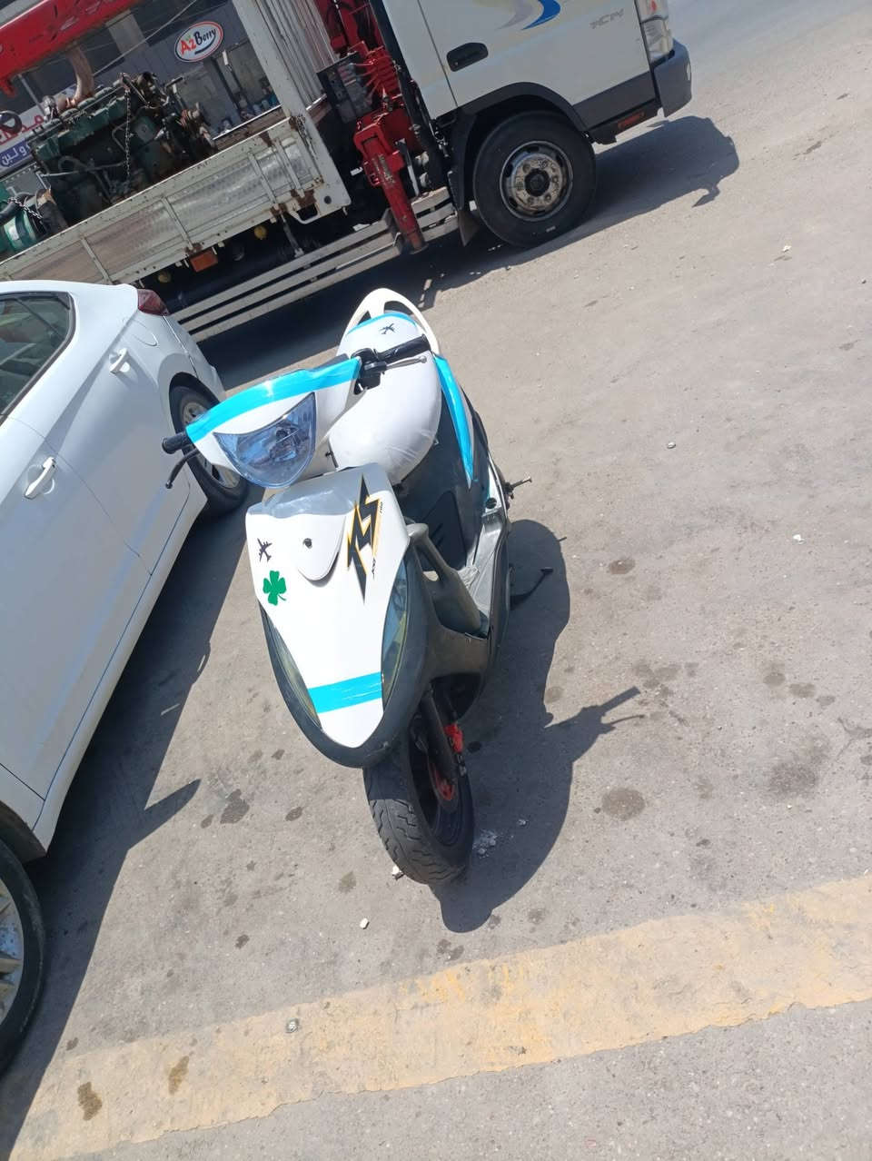 دراجه ماكس عدله
كامله مكمله كله ما نقصه شي بس 
باتري كهربيات كله شغاله لايت زنون 
مكينه فولل شلعه معدل بوشه 55
مكان بغداد ***********
