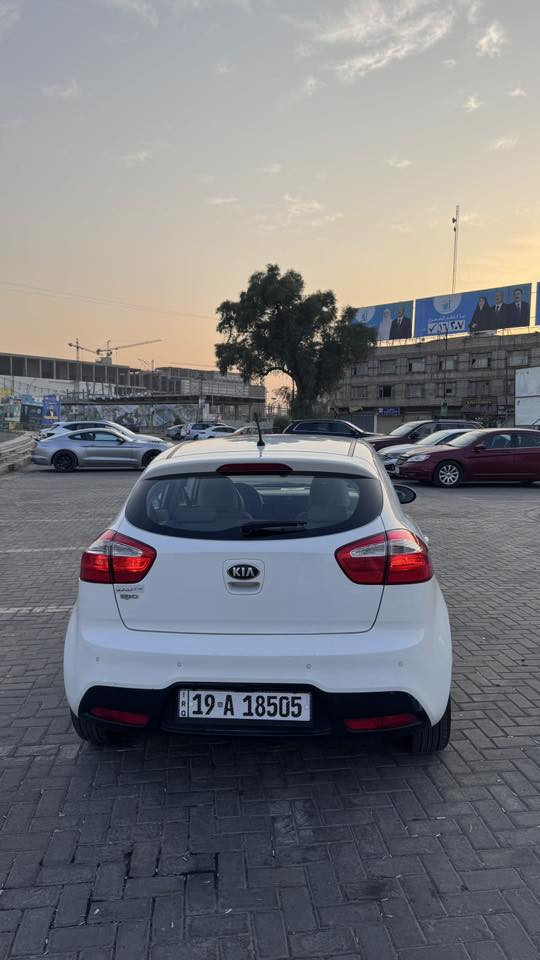 السلام عليكم.                                                                     ريو 2014 خليجي للبيع مكانها كربلاء                                                                       ممشاها 112 الف قابل للزيادة السيارة نظيفة و تخبل بيها 3 قطع فقط الباقي كير مكينة مكفولات سعرها 85 و بيها مجال بسيط للاستفسار ***********
