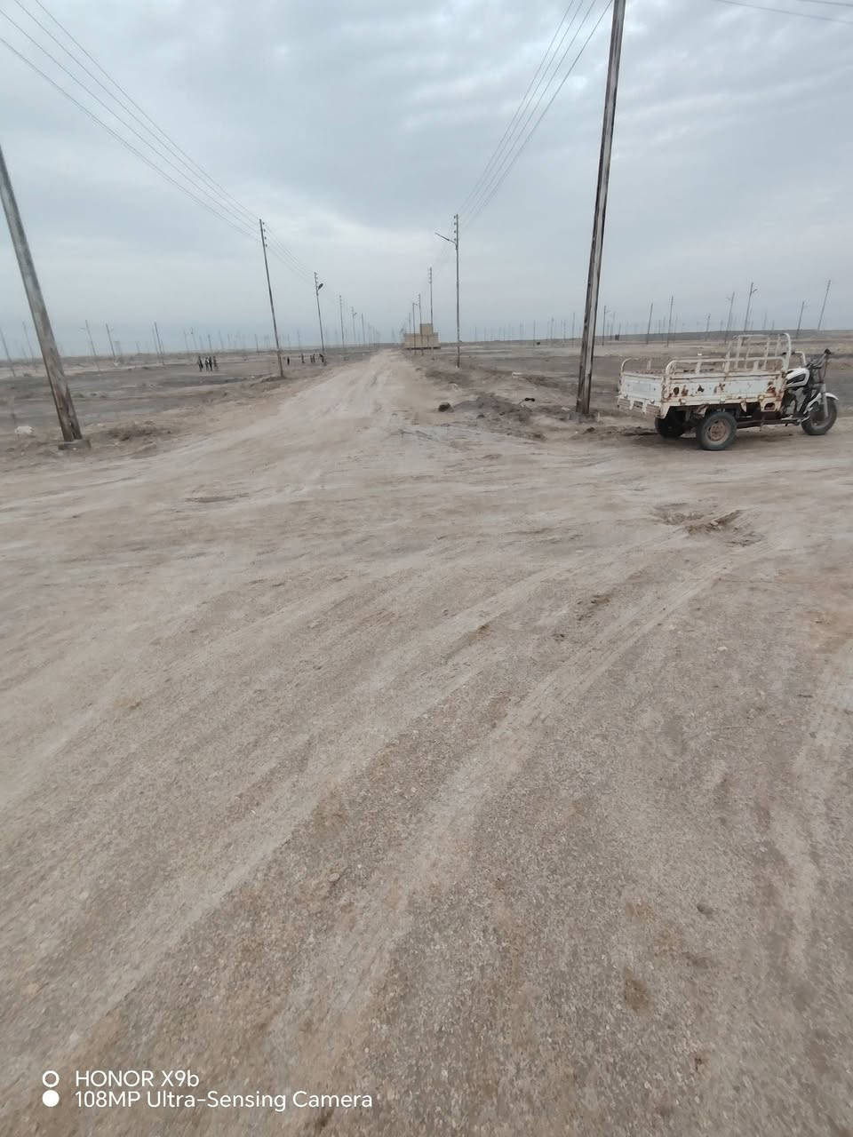 سلام عليكم شباب قطعه زراعي ركن عله اربع شوارع مدفونه ومحدوله اناره شارع سبيس ماي 💦كهرباء السعر 10مليون وبيها مجال بسيط ***********واتساب
