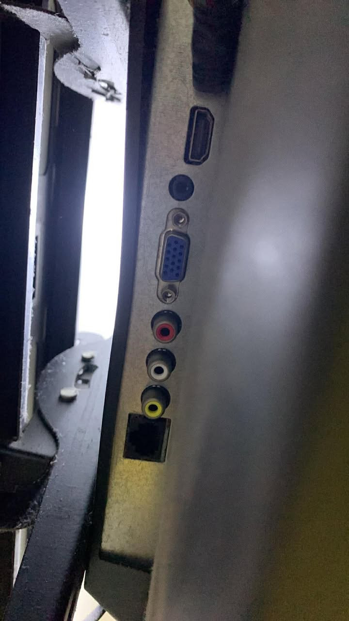 السلام عليكم شاشه سمارت جديده مثل ما موضح بل صوره السعر 185 بيه مجال حك الجيه مكاني بابل حله بكرلي عبوديه متواجد عله الفيس


**إذا كنت صاحب هذا الإعلان وتريد حذفه لأي سبب، رجاءا أرسل رسالة إلى الدعم الفني**