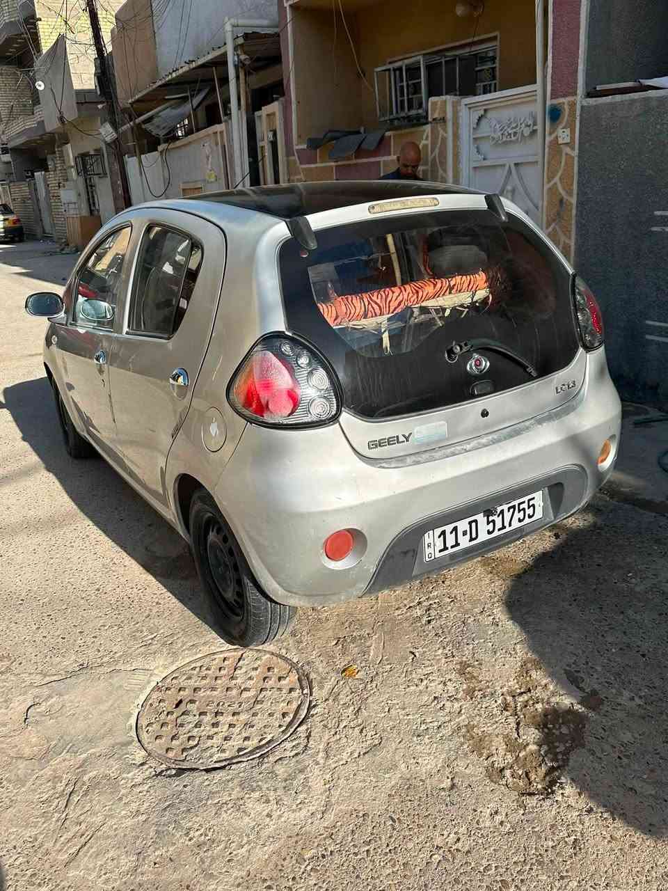 باندا ٢٠١٢ للبيع مكينه وكير مكفولات بيها نقص تبريد بي ليك مكاني الشعب سريدات قرب الجزيره السياحيه السعر ٤٠ وبيها مجال بسيط رقمي ‭***********‬

