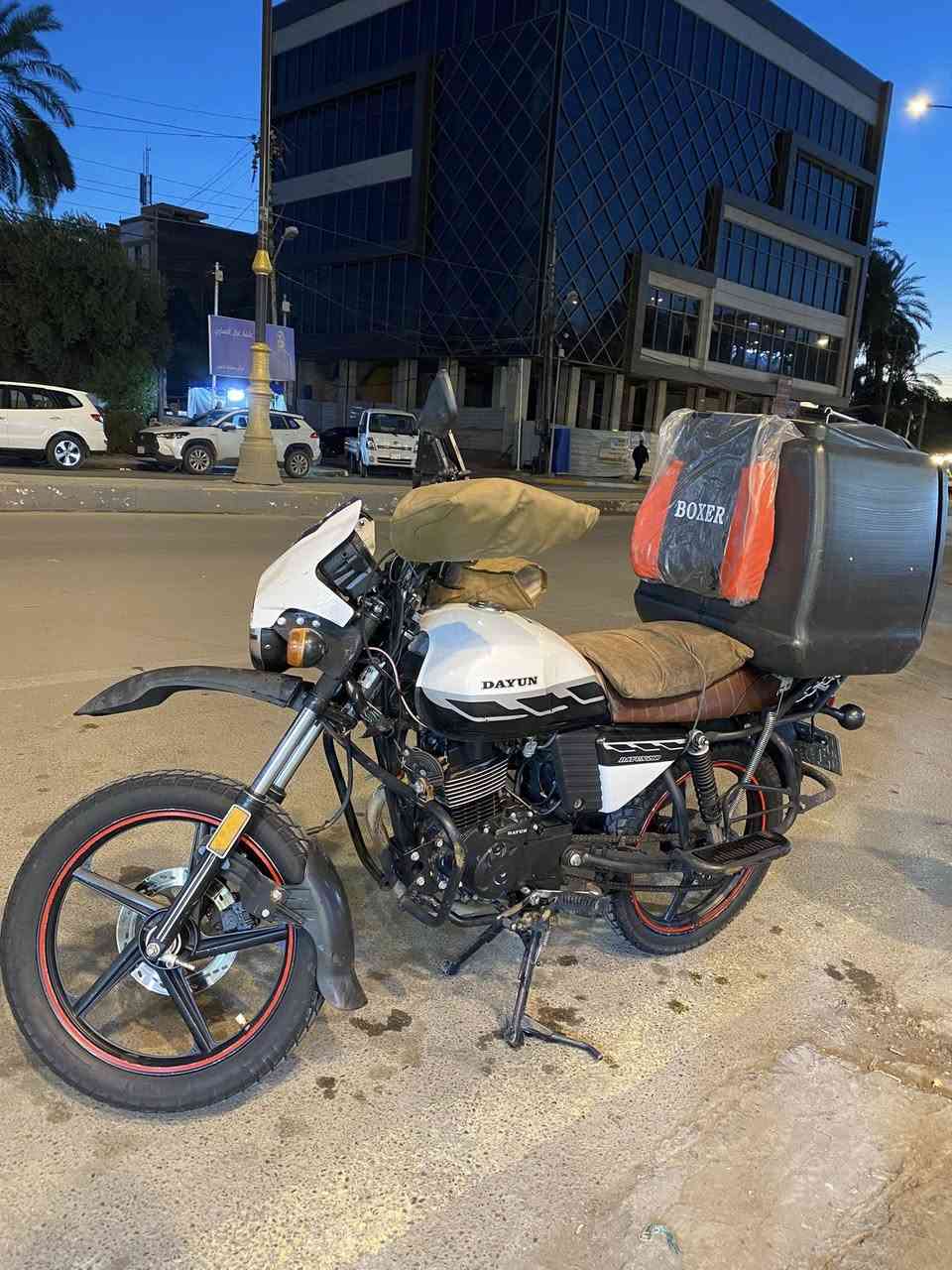 السلام عليكم 
دراجه دايوان ٢٠٢٣ رقم بغداد بأسمي تحويل ثاني يوم 
الدراجه خير من الله لا تنقيص لا تبخير وما مفتوحة 
مكينة مكفوله سعرها مليونين و ٣٠٠
متواجد واتساب ***********
