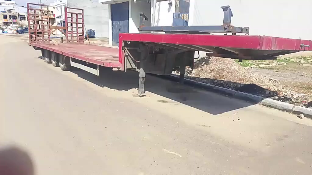 السلام عليكم لودر للبيع بس عربانه مجموعه سبرنج اوروبيه بلاديه سعر 140 وبيها مجال تصل ***********
