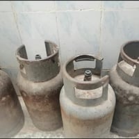 هيه والترس ب ٢٠ الف عندي ٢٠٠ قطعه ودابيعهن مستعجل مكاني البياع 0772393...