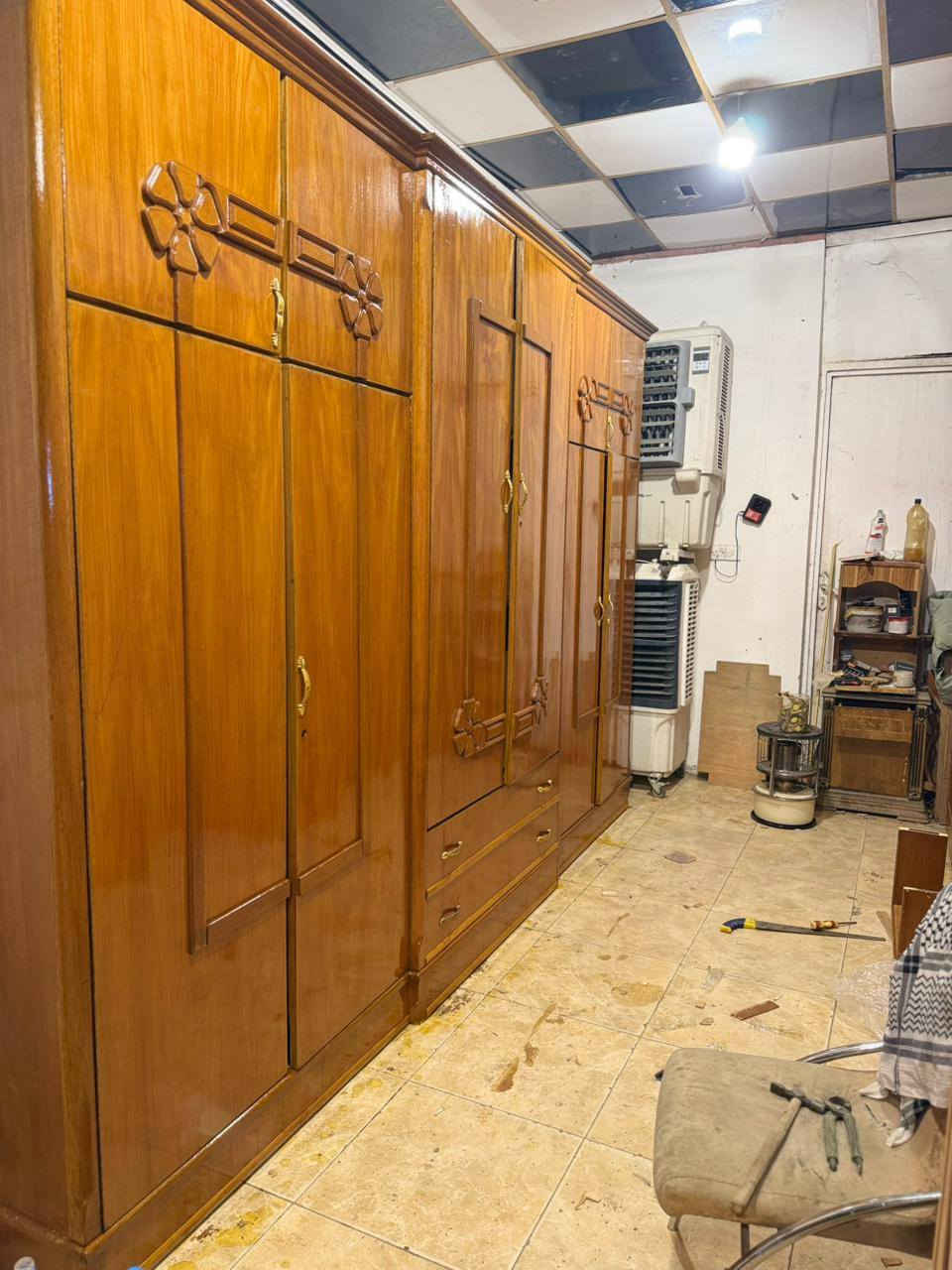 السلام عليكم✋
عرض خاص ومغري بس 400😊 للحجز السريع واتساب ***********
توفر لدينا من جديد كنتور 6 أبواب شغل درجه اولى توصي نقش  5ملم فول نظافه 💯💯
للاستفسار وتساب *********** مباشر ***********🆕
ومستعدون لشراء الغرف النوم المستعمله و الكناتير ✅
