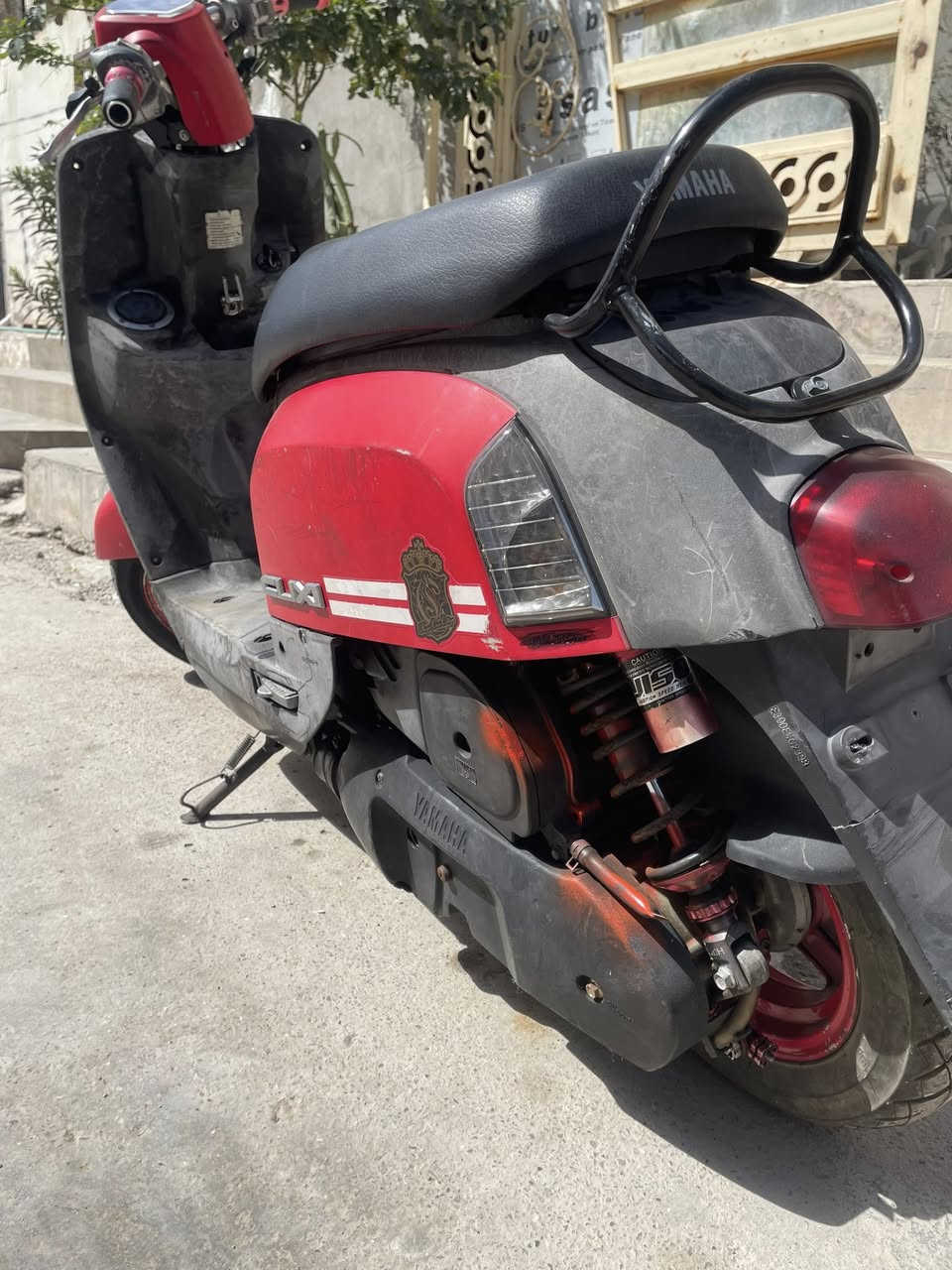 سلام عليكم دراجه بوليس لبارحه نازله من لرمبه موديل 2009دراجه عليها تزويد اصلي صدر امامي و دبل خلفي و شيال و وياله دراجه لبارحه نزلت من لحاويه بعدها مماشيه شوفت عينك ختم واحد ويه لمكينه للتواصل***********
