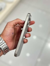 آيفون ١٥ برو ماكس • ٢٥٦ • بطارية ٨٤