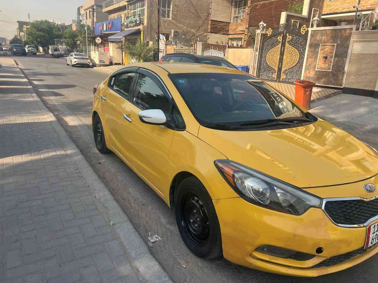 سلام عليكم فورتي لبيع موديل ٢٠١٤ امريكي
حادثه بس دعاميه ومقفوله 
شواصي ولغد رقم الكليزي بغداد
 تحويل ثاني يوم دوشمه جديده 
وشاشه مكينه 1800دوش 
مكان بغداد حي الجامعه 
***********
 السعر 95
