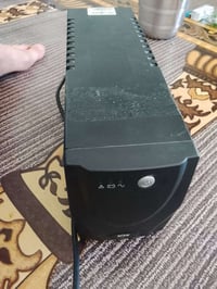 يو بي اس يحتاج ال بطاريه لبيع سعره 10 تلاف فقط يوجد توصيل. 07742077507