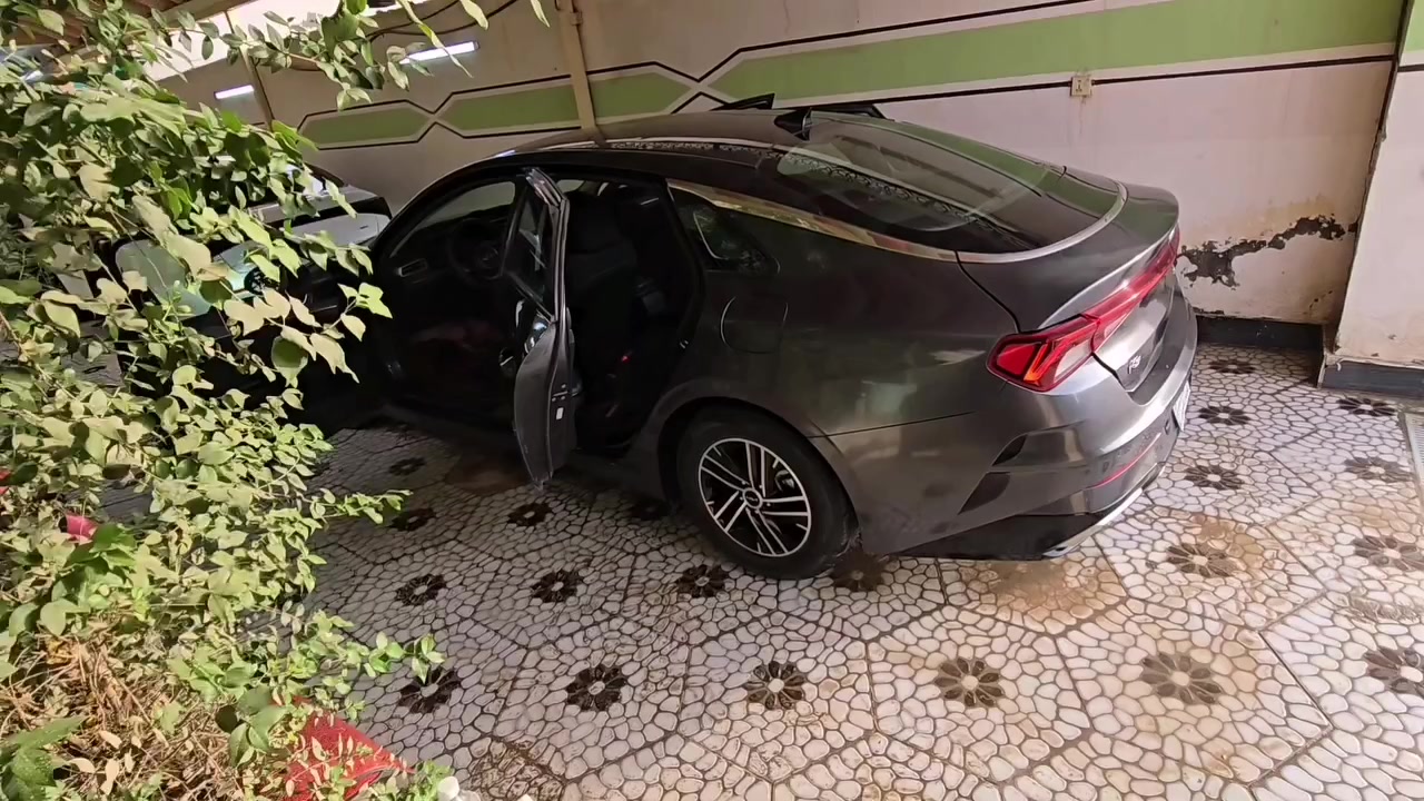 السلام عليكم
Kia.   K5
 . اتحدى اي سعرk5 بهيج نضافة وبدون تبديل)
اتفرج واحكَم👇👇👇🙏🙏

موديل2021

ماشيه50 mi

اللون رمادي 

مواصفات

شاشه 

كامره

لايت عدسات

بصمه

رادار امامي

رادار خلفي

رادار جانبي

لد امامي خلفي

حساس امامي خلفي

ويل كب

توقف ذاتي 

قياده ذاتيه

تنبيه خروج عن المسار

تحديد مسار 

فول تحكم ستيرن

داخل  اسود

تبريد شاشه بيانو لمس

ترحيب عند الاقتراب

صندوق ذكي

تشغيل عن بعد

محرك 1600تيربو

 كل تبديل ماكو مكفولة

بجم امامي خلفي كبس شركه

بدون اي دواخل شاصي اللغد والكير والمحرك كلهن مكفولات 

ايرباك سليمة 

صور امريكا بالمنشور

اتحدى اي حادث /طعجة شبر بالجنطة فقط فقط فقط

للاستفسار

الموقع الديوانية

السعر140$ وبيها مجال 

رقم قادسيةمشروع وطني معوقين باقيلهه ٦ اشهر وتداور وكالة باسم المشتري والمعوق سايق يشتغل عل خط بغداد ومضمون وشنو صمانات تردون حاضرين 1000/100
ماعليك بس تتصل وتأمرني أمر اعتبرني اخوك
***********
واتسب موجود بي وبخدمتكم
