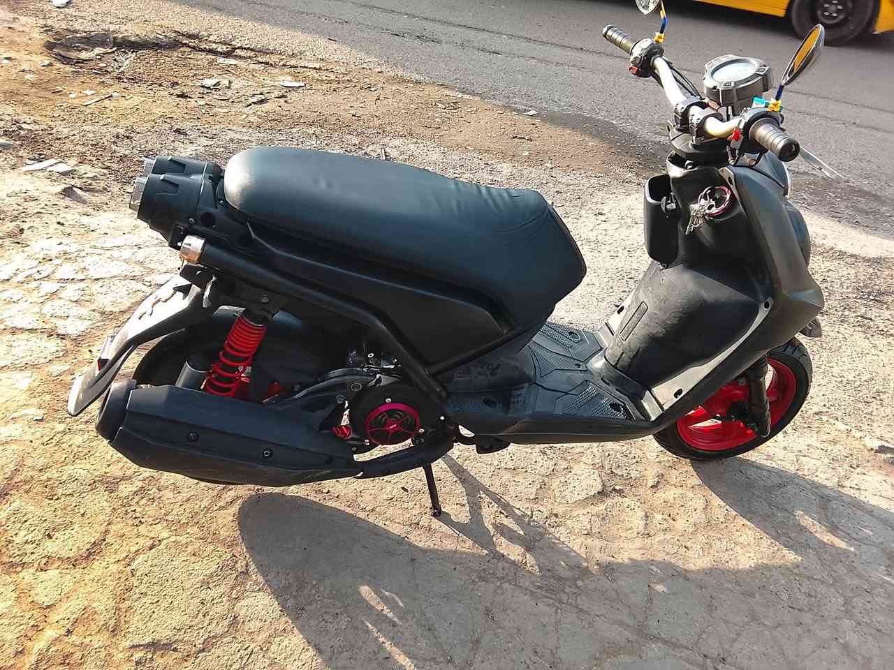 سلام عليكم دراجه جبلية مال رمبه للبيع موديل 2013 صارلها شهر نازله رمبه مكاتبه موجوده باقي تفاصيل ***********
