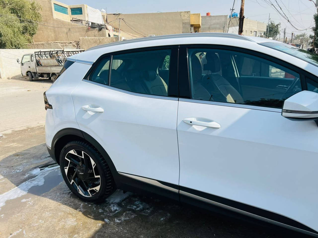 سبورتج 2024 مكفوله كفالة عامه من ضربه وصبغ وبارد وفتح كير ومكينه مكفولات سياره مكفولة من كلشي من تكحيل خدش سياره بأسمنا ماشية 32 الف سبير منازل سياره جديده بمعنى الكلمه فول سونار موجود بيها مواصفات عدا البانوراما السعر 223 المكان بغداد البلديات رقم الهاتف ***********
