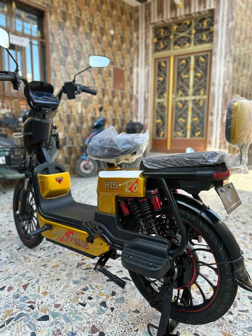 للبيع موطور شحن هايس 2025 بطارياته كبار سماعه بلاوتوث موطور حيل نضيف وبطاريته فول وعلا فحص وكهربائياته كله شغاله
السعر 265 وبي مجال 
للتواصل ***********
