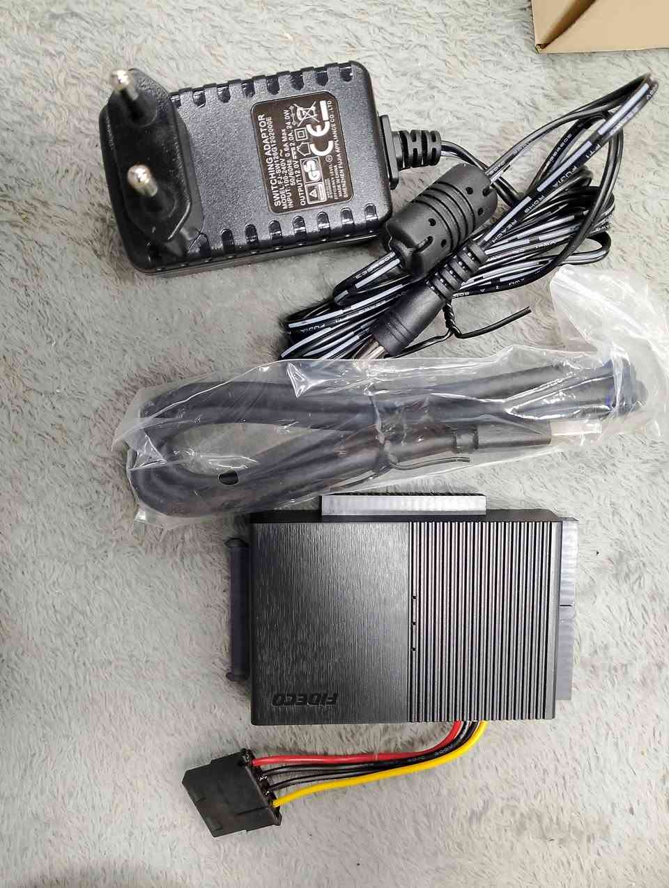 محول (Adapter) من شركة FIDECO، ويُستخدم لتوصيل الأقراص الصلبة (Hard Drives) القديمة والحديثة بجهاز الكمبيوتر عبر منفذ USB 3.0. 
يوجد توصيل لجميع المحافضات 🛵 
***********
