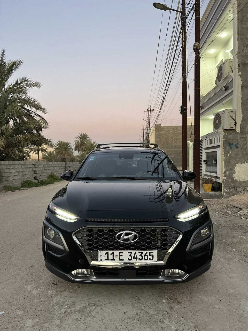 كونا موديل ٢٠٢١ 
١.٦ تيربو ✈️
كير دبل كلج ٧ نمر كلش قوي
السياره فول مواصفات عدى الفتحه 
٤ بصمات 
رادار وحساسات ونقطه عمياء 
اوتو ستوب 
تدفئه بالمقاعد 
لايتات زينون دوار ويه الستيرن 
فول تحكمات ستيرن 
صدر السياره بحاله ممتازه 
سستم سماعات انفنتي بلادي 
نضام منحدرات وفور ويل 
السياره نضام سبورت وعادي تريدها اقتصاديه هادئه ترهم تريدها تقلع ووتتونس بيها هم ترهم 
عليها تخم تاير دنلوب ياباني اصلي 
السياره خير من الله ترايها وين متريد 
مكاني الدوره  
رقمي: ***********

ملاحضه : للمراوس وينطي فرق يفضل ♥️
