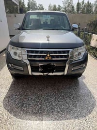 باجيرو2018 سياره كفاله عامه من الصبغ والضربه جديده كفاله من كلشي سياره...