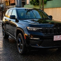 ارخص جيب بل عراق جيب كراند شيروكي 25 فول موصفات لمتدد بلاك توب السياره...