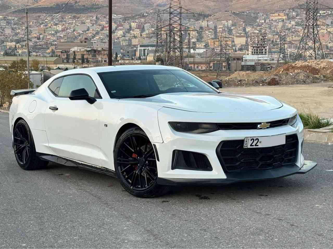 كمارو 2017 فول مواصفات
بيع او مراوسه حسب الرغبه 
السياره شادلها
دعاميه الاماميه والخلفيه Zl1
وياله حجم 20 Zl1
دوسات Zl1

السياره جاهزه من كل النواحي بس تجي اتشغل وتروح
كير ومحرك وتبريد وكهربائيات كلها مكفوله
حجر بيئه موجود

رقم اربيل الدولي الجديد
رقم سنويه لغايه 2027 
تحويل مباشر باسمي السياره 

حادثها خفيف بدون دواخل وشواصي ولغود  
السونار منزلها بالاعلان

مواصفات 
كير اوتوماتيك + عادي + شفتات 9 نمر
3 انظمه قياده Ture + Sport + Snow 
تشغيل بصمه
تشغيل عن بعد
ابواب بصمه
صندوق بصمه
هندبريك بصمه
كوشنات جلد 
كوشنات تدفئه و تبريد
كوشنات كهربائية 
سماعات ماركه Bose
شاشه ايباد جبيره
نظام car play + Android
مسجل Aux USB Bluetooth Cable 
كامره دواره
تحكمات ستيرن جهتين
تحديد سرعه
ستيرن فوليوم
لايتات زينون وتحكم كنترول صاعقه وناصي وسط وقوي
بلاجكتورات ليد
بك لايتات ليد
داخل ليد 
مرايا كهربائيه وحساس
نظام تراكشن مانع الانزلاق
نظام ECO اقتصاد البانزين
شاشه عرض الاعطال ملونه

السعر 120 ومجال
وعليها غرامه مروريه 300 دولار تنزل من سعرها 
محرك 4 سلندر 2000 VVT
للاستفسار 
كورك : ٧ ٦ ٨ ٦ ٤ ٢ ٤ ٠ ٥ ٧ ٠ اتصال + واتساب
آسيا : ٥ ٤ ٠ ٩ ٦ ٨ ٦ ٦ ٧ ٧ ٠ اتصال + واتساب دهوك, العراق


**إذا كنت صاحب هذا الإعلان وتريد حذفه لأي سبب، رجاءا أرسل رسالة إلى الدعم الفني**