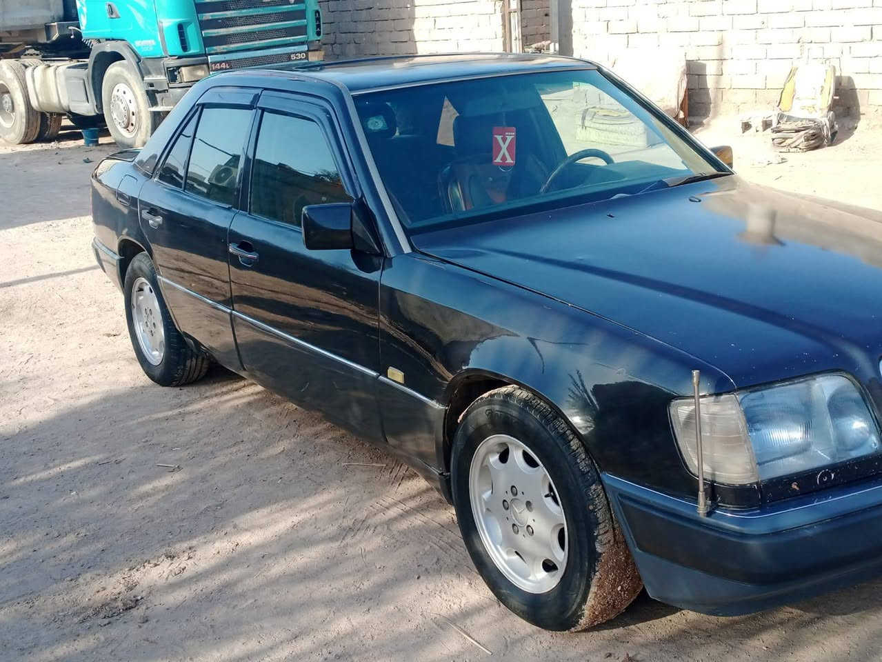 سلام عليكم سيارة البيع
سياره حلوه ونظيفه تخم تاير ‏‪***********‬
