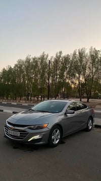 ماليبو 2024 لون سلفر وارد امريكي معوقين  السياره غرق. كفاله من الضربه ...