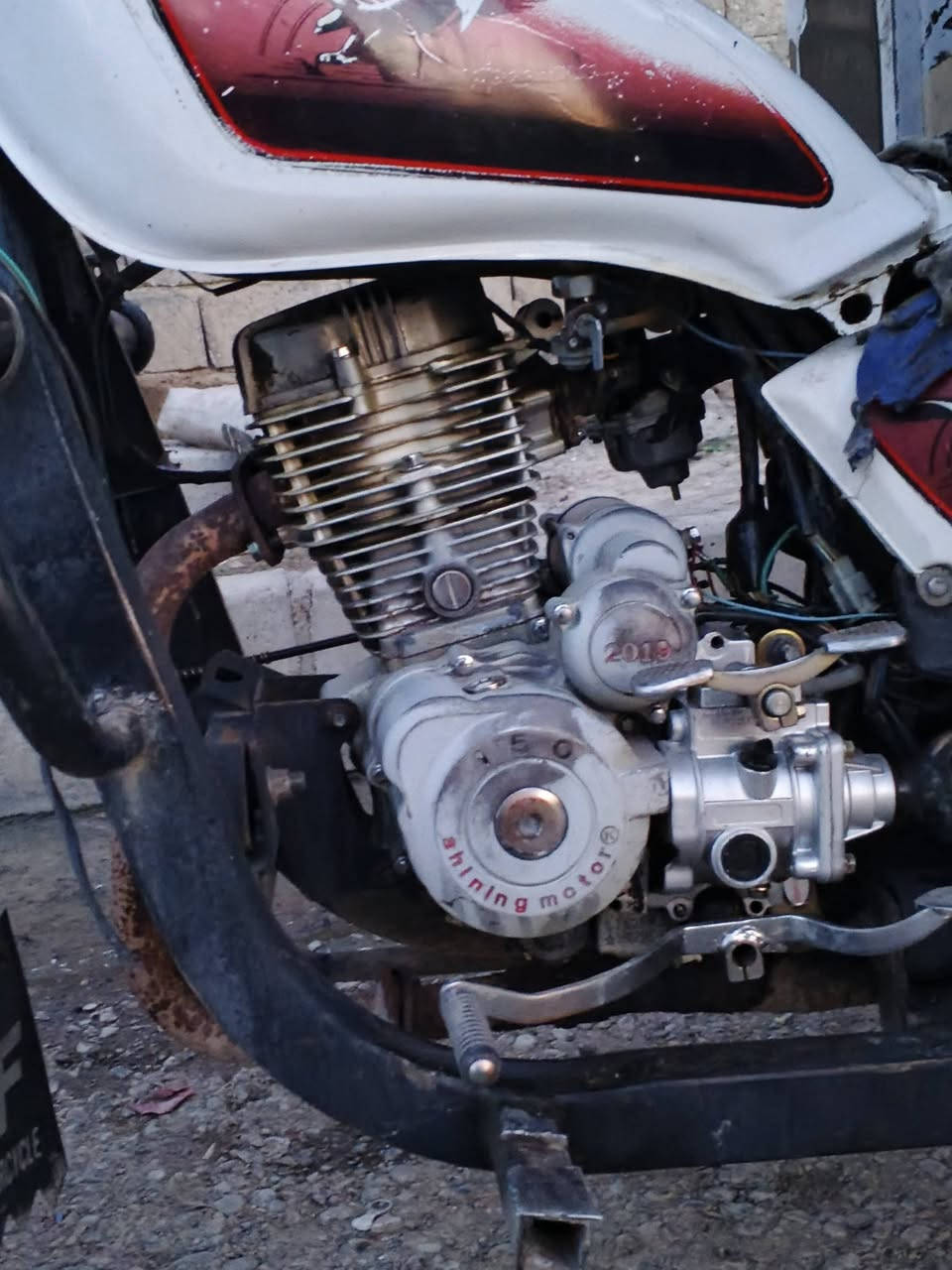 لبيع السعر مليون و 100 شاصي شرط موديل 19  وتساب ***********
