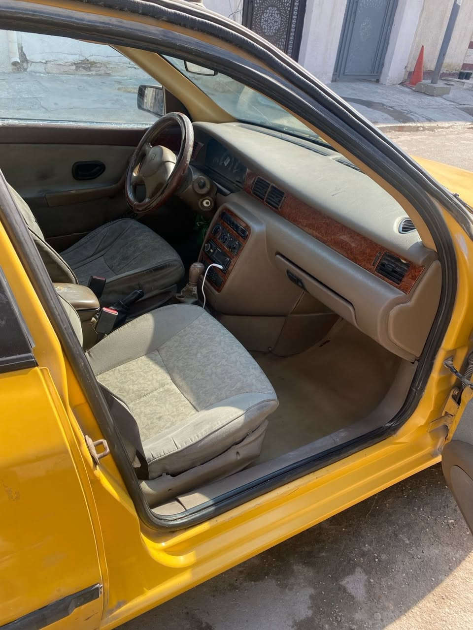 للبيع سيارة سمنت موديل 2012 سعر 40 وبيعا مجال هاتف ***********
