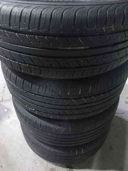 السلام عليكم...تخم ويل كب 16 اصلي (فورتي سيراتو ) + 4 اطارات 205/55/16..... 280 الف 
العنوان:بغداد الجديده
للاتصال:*********** واتساب
