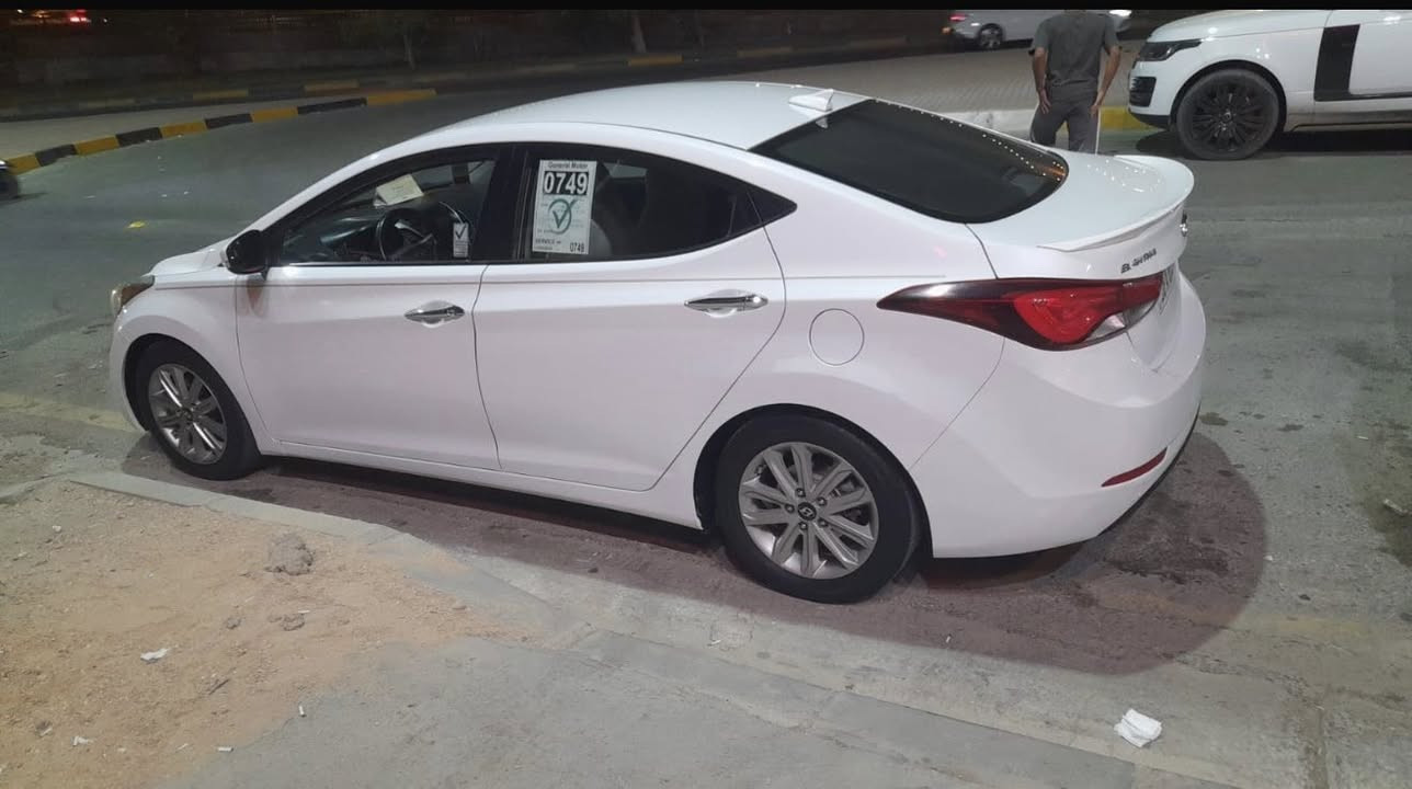 النترا ١٥ أمريكي بيه صبغ بنيد فقط
مواصفات لد خلفي ولد امامي 
يدات نيكل 
كشنات جلد وكشن سايق كهرب 
مكانه كربلاء 
***********
