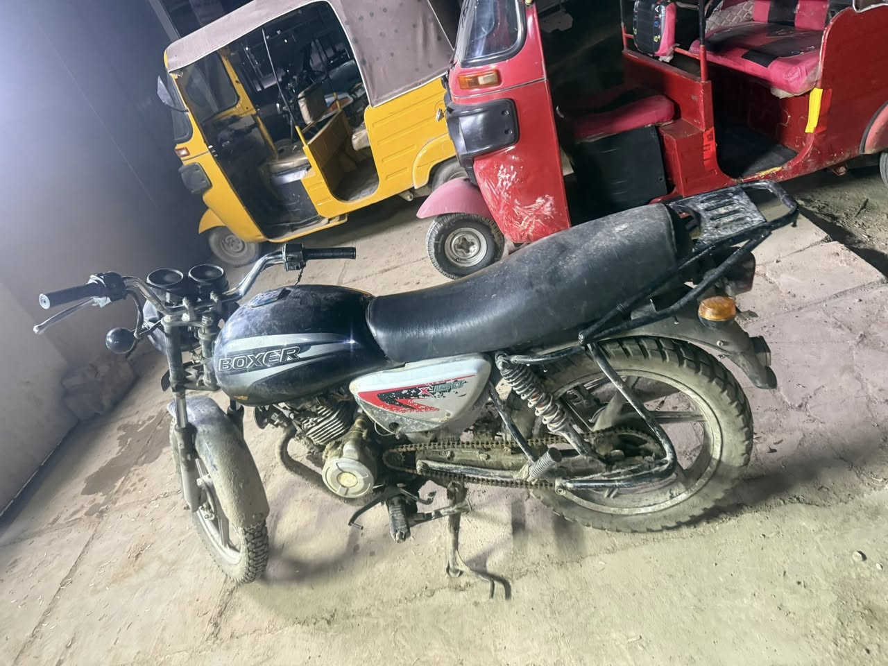 السلام عليكم بوكسر 19 البيع  مكاني بغداد سعر )400)***********
