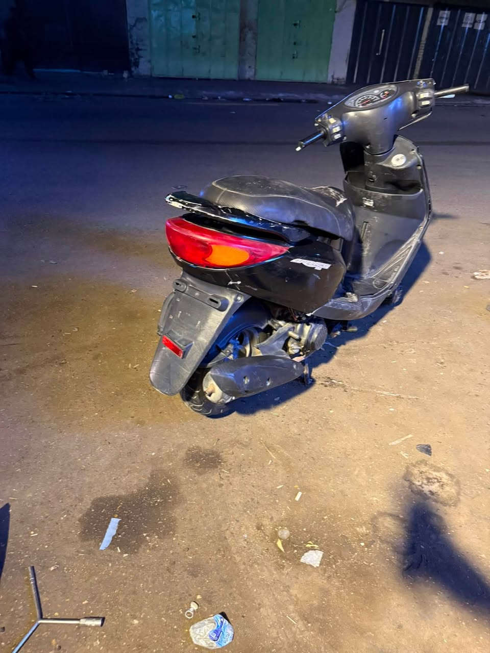 للبيع بريز ليت فوك شرط المحرك بجيس ممفتوح عل فحص 
جيب فيتر وفحص سعر 450 رقم *********** 
عنوان شارع حيفا
