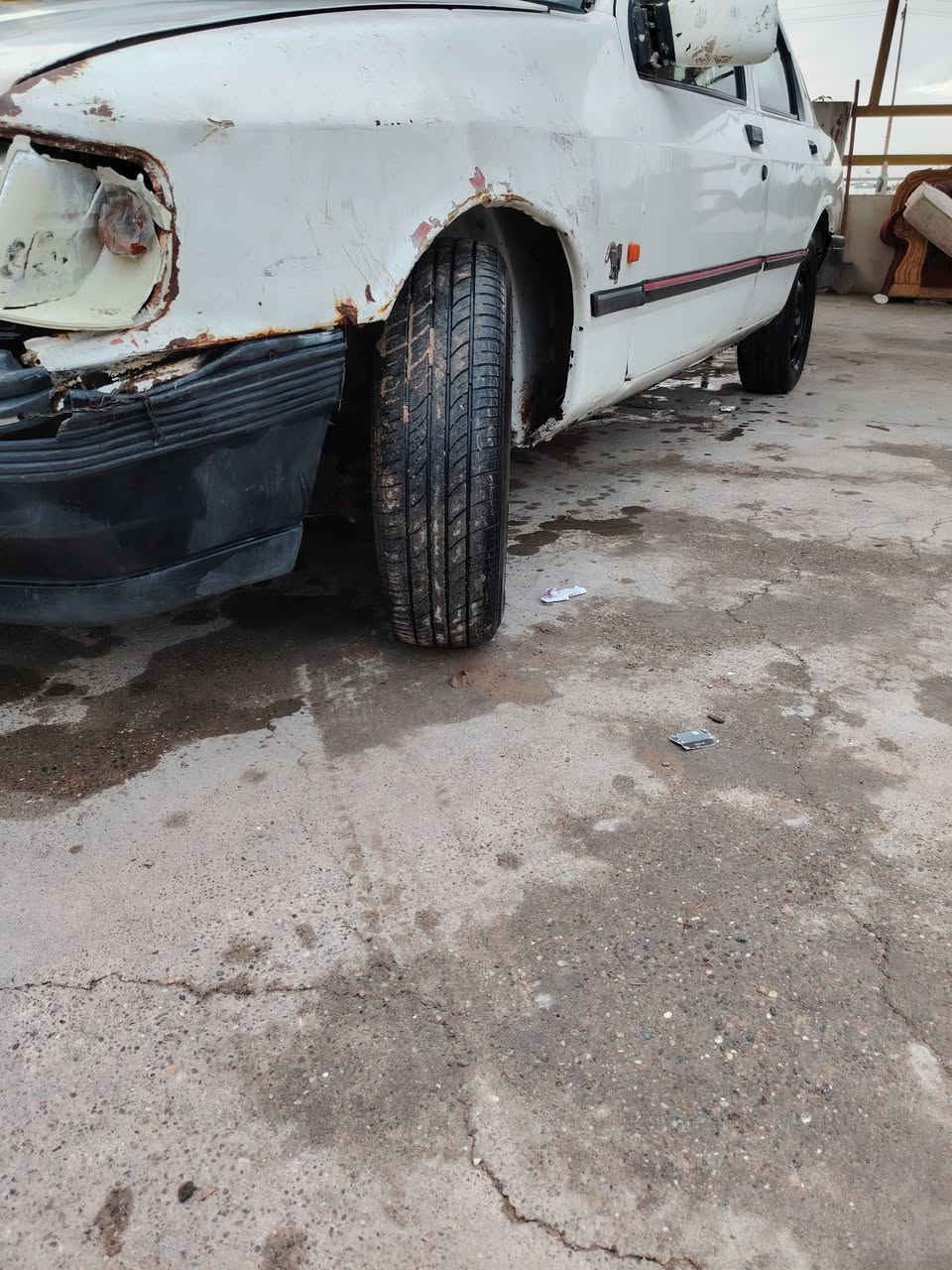 السلام عليكم ورحمه الله وبركاته للبيع فورد سيره سنويه خضراء رقم صلاح الدين شرطه تحويل السعر 15 وبيه مجال لا تصال ***********
