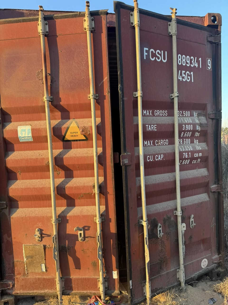 ا
على بركة الله للبيع حاويات طول 12 متر وارتفاع 290 سم (العالية ) بدرجة نظافة ممتازة المكان الحلة
 ***********
