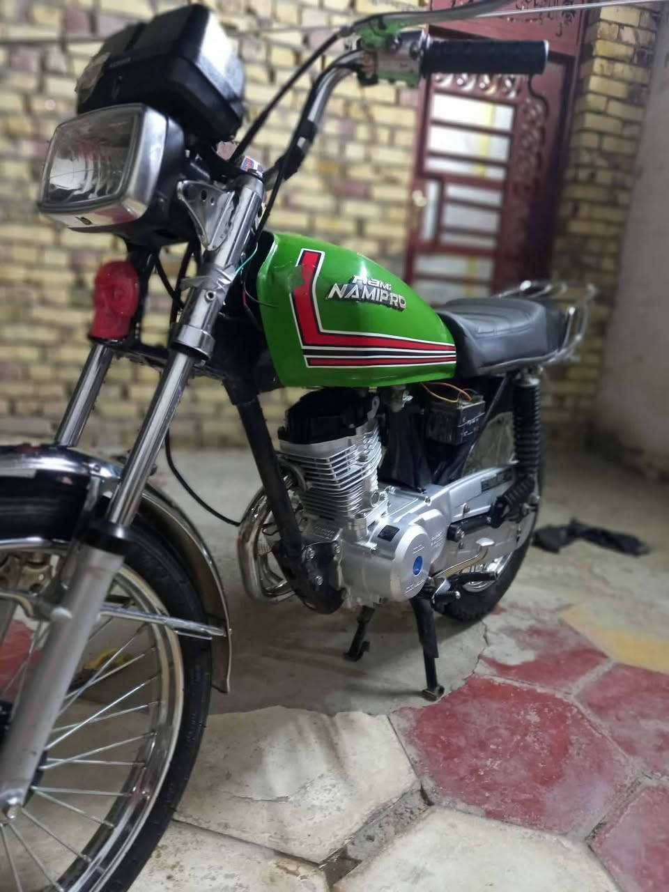 دراجه سيجي نامه 25وراق سكنر مكاني دوانية  قضاء الحمزة الشرقي لسعر 575 وبيهة مجال لرقم ***********
