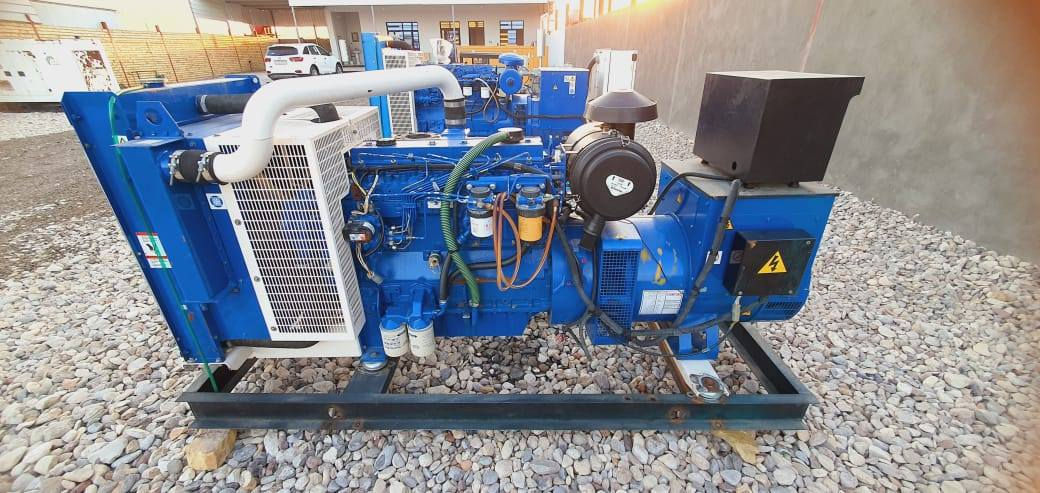 السلام عليكم بيركز انجليزي 6 سلندر انتركولر برودكشن حمايه 150 كيفي ماكينه شرط ما مفتوحه سيارات ما مفتوحه وقطره صبغ ما بها صبغ الشركه الحجز والاستفسار على رقم الهاتف 
***********1
