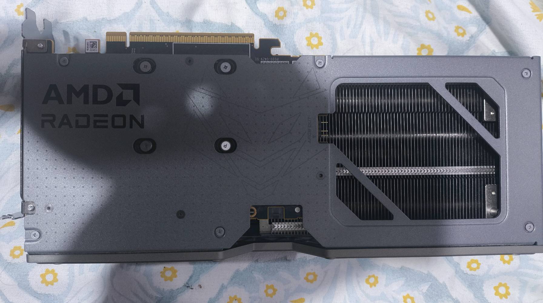 كرت شاشة      Sapphire Nitro+ Radeon RX 9060 XT 16GB
حالة ممتازة 10/10
استخدام شخصي فقط
بدون أي مشاكل أو صيانة
لم يُستخدم للتعدين
حرارة وأداء ممتازان
العلبة موجودة

الفحص والتجربة قبل الشراء مرحب بها**