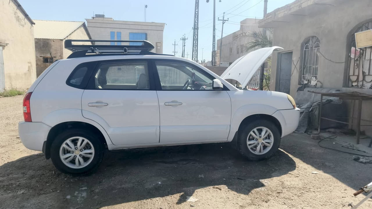 السلام عليكم
توسان 2009 سياره جديدة حلوه ما نقصة برغي تخم تاير حداديدة امامي خلفية باتري جديد سلاية روف فور ويل مكينة v6 كير ومكينة بشرط سيارة مكفولة سعرها 123$ وبيها مجال بصيط الاتصال ***********
