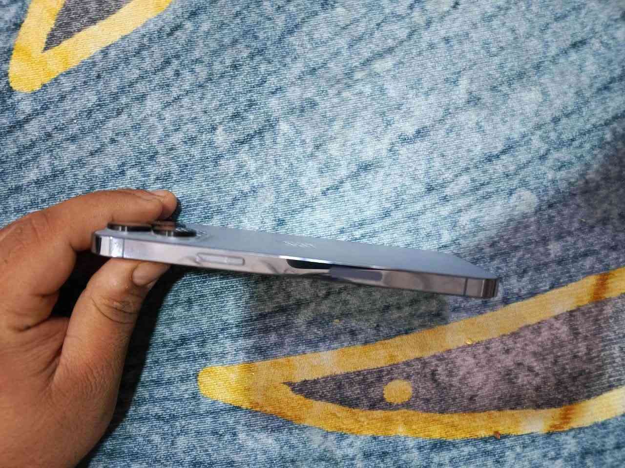 سلام عليكم ايفون13برو ماكس امريكي مكفول من كلشي بطاريه 80 جديد ب650 الف وبي مجال ***********
