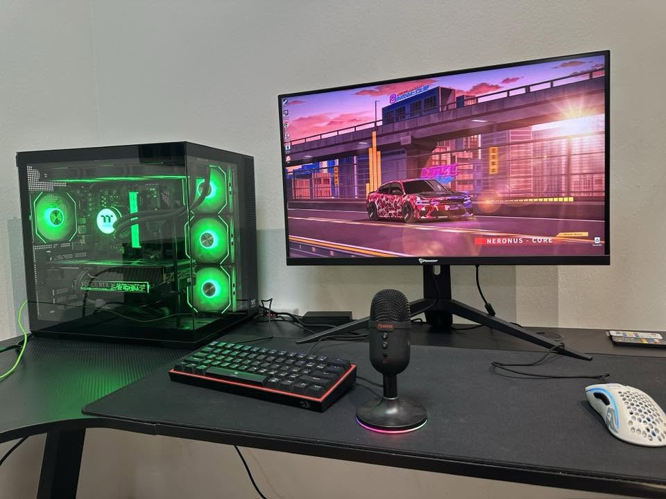 تجميعة Gaming قوية ونظيفة جدًا  

الحالة: شبه جديد

مواصفات الـ PC:

• CPU: Ryzen 7 7700

• GPU: RTX 4070 Super

• Motherboard: Gigabyte B650

• RAM: XPG DDR5 32GB (2×16) 6000MHz

• Storage: SSD M.2 1TB

• PSU: 750W

• Case: Thermaltake

• Cooling: Thermaltake AIO 360mm (3 Fans) 

المرفقات ويّا التجميعة:

• شاشة Patriot 2K – 180Hz

UPS Offline (1500VA)

كرسي تمشيه حال ( هدية ) 

• سماعة Razer ( هدية ) 

• كيبورد Redragon 

• يد ألعاب xbox 

 مايك gaming ( هدية ) 
  

 السعر الكلي: 2,400 دينار ( مليونين و400الف ) 
وبيها مجال بسيط للطيبين 

 للاستفسار المراسلة على الخاص �


**إذا كنت صاحب هذا الإعلان وتريد حذفه لأي سبب، رجاءا أرسل رسالة إلى الدعم الفني**