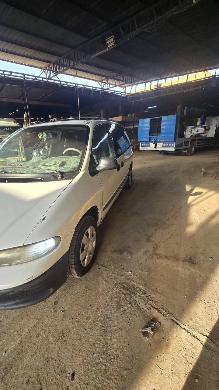 السلام عليكم
سياره دوج كرفان للبيع
مديل 2000
مكينيه 3000
تبريد شغال
7راكب
رقم بغداد خصوصي 
تحويل مباشر 
مصبوغه عام للجماليه
تخم تاير جديد
مكان بابل مركز مدينه 
السعر 55وبيه مجال 
الاستفسارات
***********
***********
