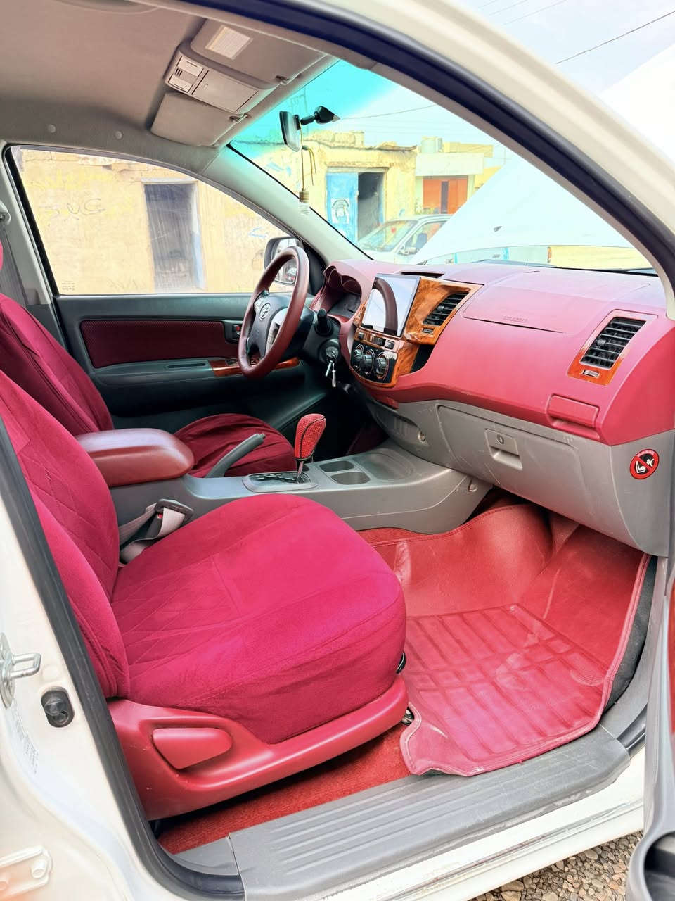 تويوتا هايلوكس 2014
كفاله عامه من الصبغ

بي مكانات بارد

شاصي 12 اوتماتيك 

رقم سليمانيه 2030

تحويل مباشر 

السعر 210 

مكانها كركوك ناحية الزاب 

***********
