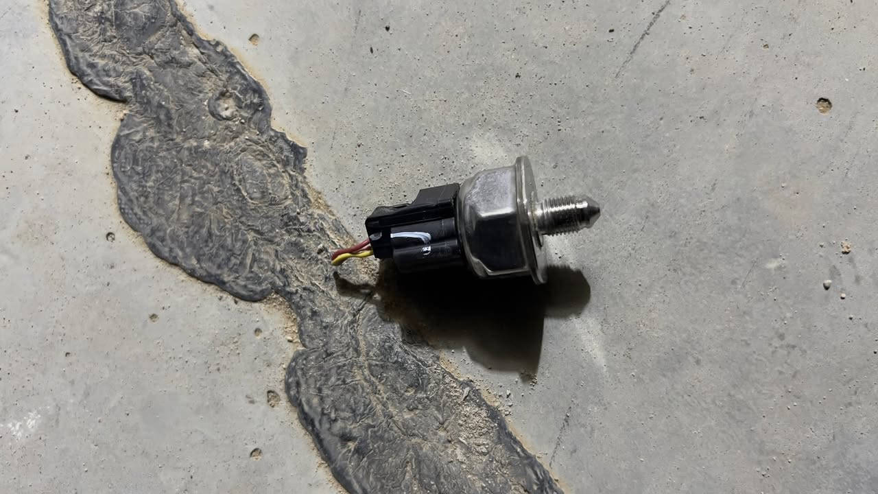 السلام عليكم 
غراض نيسان سنترا ٢٠٢٠ وفوك
١- قاعدة فيتم اصلية بيها كسر باحد الذراع والكلاص كلشي مابي السعر ٧٥ الف 
٢ - فيتبم استعمال يومين اصلي لشركة كورية السعر ٦٥ الف 
٣- ولف راجع جديد تجاري ١٠ الف استعمال قليل
٤ - فيتبم  استعمال قليل للفحص تجاري السعر  ١٥ الف 
٥- جوزة وفيشة جديد مال كصة  ٢٥ الف 
٦- مسطرة نوزلات مال كصة جديد ٤٥ الف 
٧ - حاضن نوزلات اصلي مال كصة اسفنج ٧ الف 
٨ - حاضن مسطرة نوزلات حديد اصلي مال كصة ٢٠ الف 
٩- حساس + طوافة تجاري ١٠ الف 
١٠ - فيش نوزلات اصلي مال كصة عدد ٤   ٢٥ الف


**إذا كنت صاحب هذا الإعلان وتريد حذفه لأي سبب، رجاءا أرسل رسالة إلى الدعم الفني**