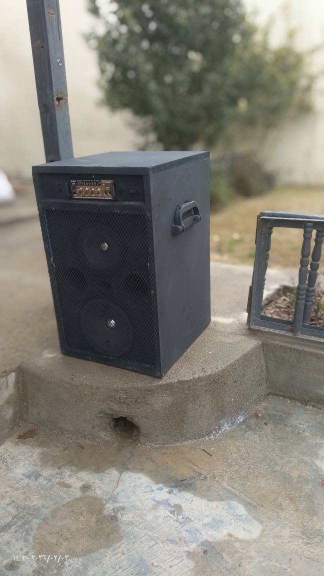 سەماعە بو فروتنێ دەبل مایك فلاش میموری بلوتوث شحن12v پاتری و کارەبێ شول دکەت کونترول دگەلە شەحن زێدەی حەد خو تێ دگریت دەنگەکێ ب قوەت یێ هەی بو حەفلا هەر کەسێ بڤێت بلا ریسالەکێ فرێکەت جهێ من شێلادزێ عميدي, دهوك


**إذا كنت صاحب هذا الإعلان وتريد حذفه لأي سبب، رجاءا أرسل رسالة إلى الدعم الفني**