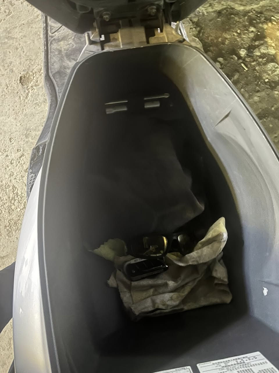 دراجة بغبغاء 140
رمبة صار سبوع من نزلتها من رمبة  مكفولة كلها كفالة صار عندي ضرف وابيع ب 1250  بيها مجال بسيط مكاني بغداد 
***********
