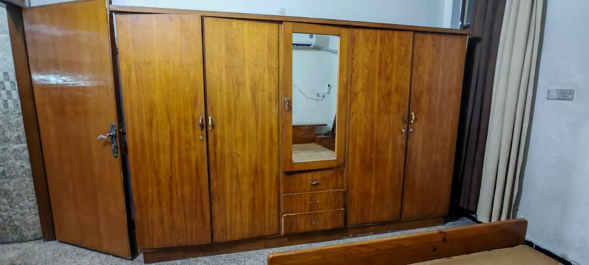 سلام عليكم غرفة صاج اصلي كل المجرات شغالة مابيهه كسر سعر ٢٥٠ بيهه مجال بسيط


**إذا كنت صاحب هذا الإعلان وتريد حذفه لأي سبب، رجاءا أرسل رسالة إلى الدعم الفني**