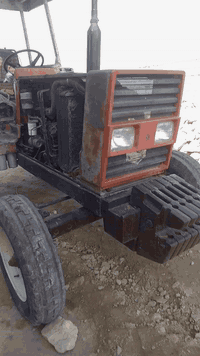 سلام عليكم تركتر فيات موديل ٨٢ مسجل كير ومحرك واكسل كافله سعر 11 مليون ونص وبي مجال مكان قريه العماري تعال وشوف بعينك اتصل ***********
