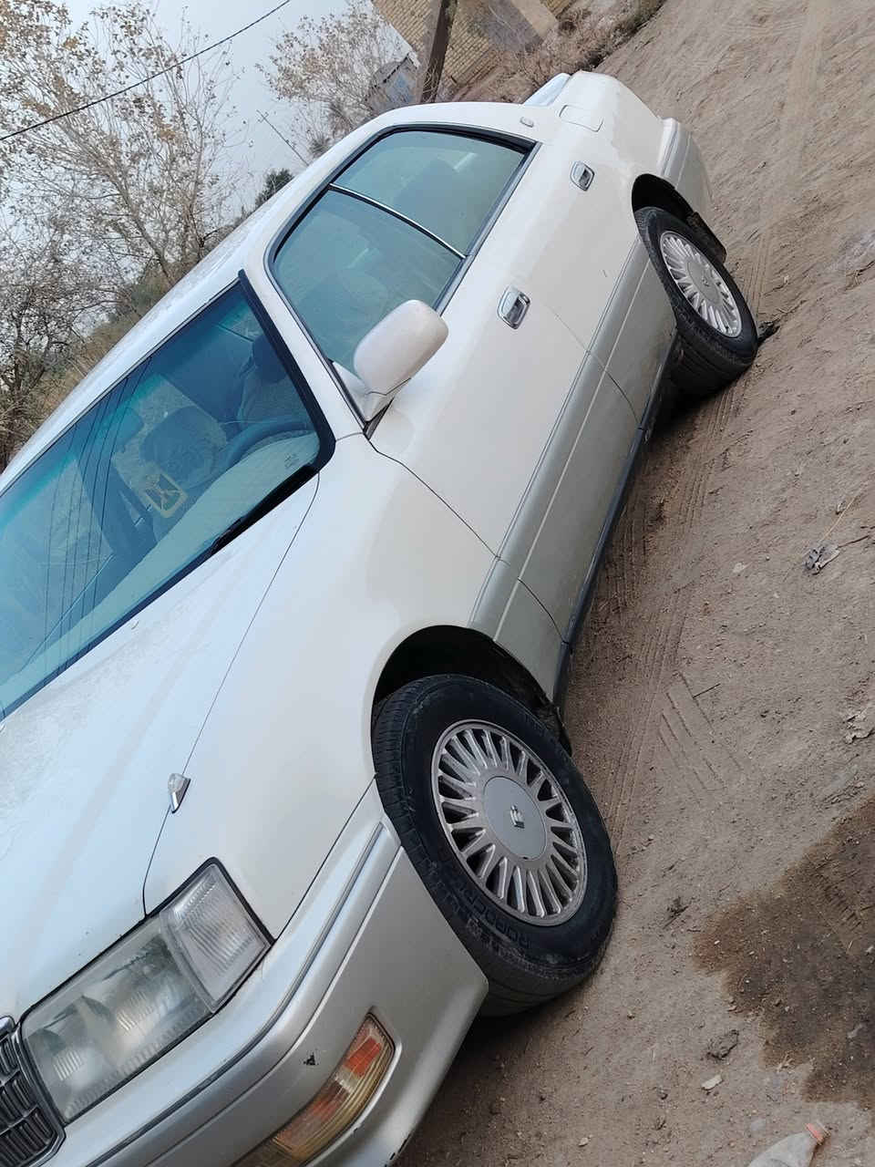 سلام عليكم سياره للبيع راس ثور مكفول كفالة عامه الموديل 1996 تبريد شغال ثلج كهربايات كله شغاله 
بسمي تحويل ثاني يوم محرك فيفيتي كفالة عامه تخم تاير كارتون حداديه كارتون مكان الناصريه الشطره الكطيعه
سعر112وبيه مجال الشراي ***********
