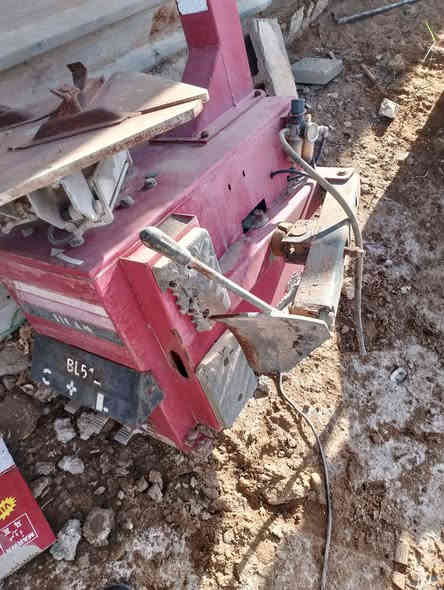 خالعة للبيع شغالة 
الاستفسار على الرقم 
***********
